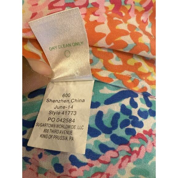 Lilly Pulitzer Electric Feel Silk Elsa Blouse Size Medium - Picture 5 of 8